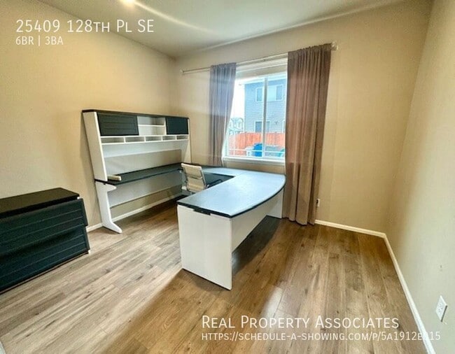 Building Photo - 25409 128th Pl SE