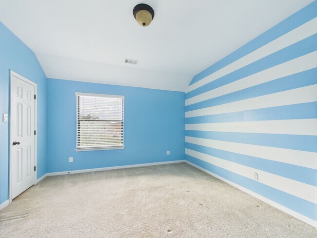 Building Photo - Sendero Springs