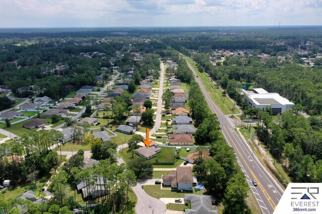 Building Photo - 71 Wellwood Ln