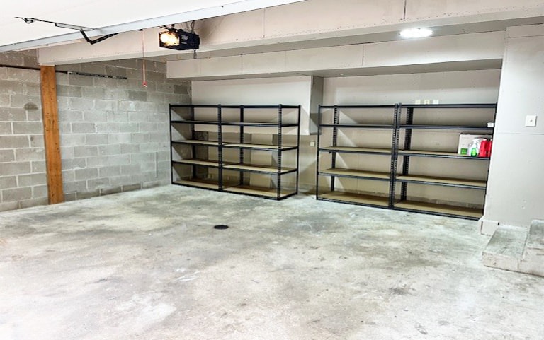 Building Photo - 3879 Polk St NE