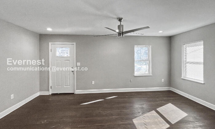 Building Photo - 155 Rosser St SW