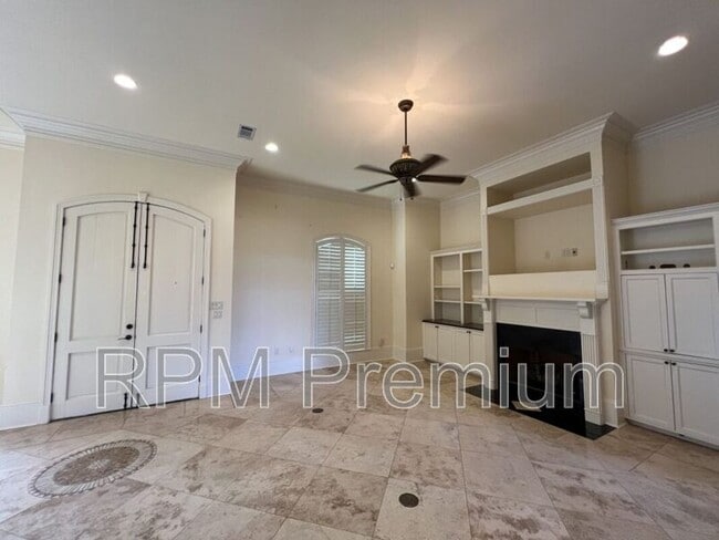 Building Photo - 17703 Shady Creek Ave