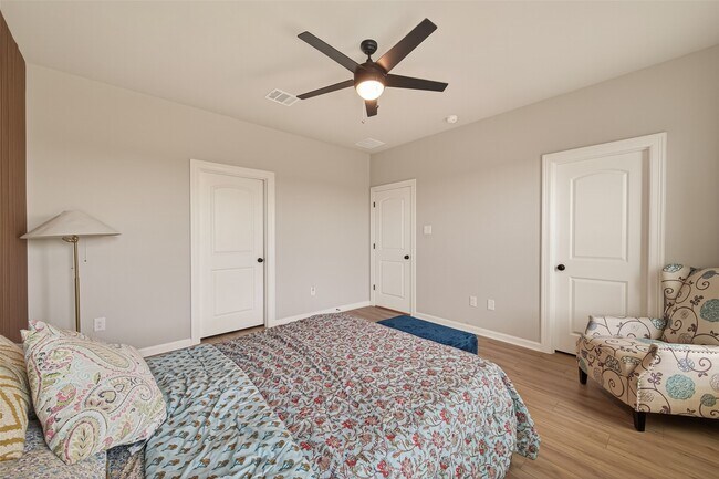 Building Photo - 1010 Gentle Nook Dr