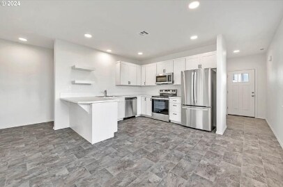 Building Photo - 1166 S 43rd Pl