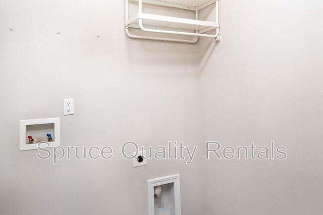 Building Photo - 164 Solstice Dr