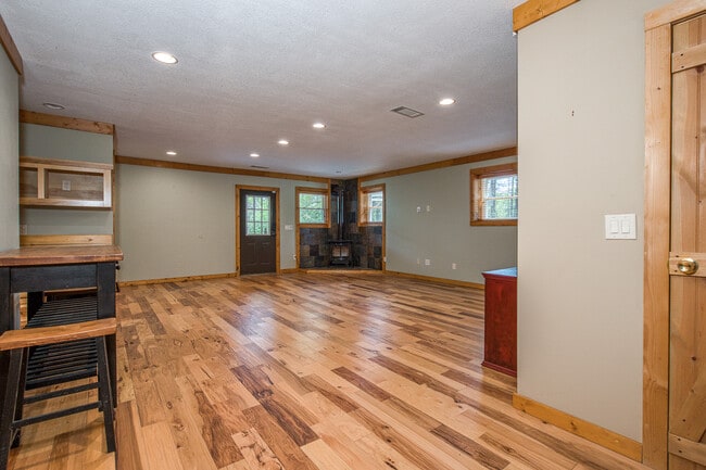 Building Photo - 292 Holly Cove Cir