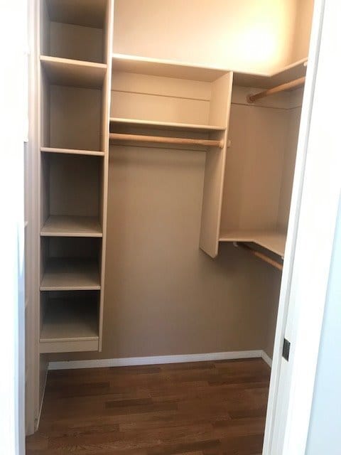 Building Photo - Coming Soon - Great 3 bed, 2 bath home with 2 car garage Front courtyard, covered back patio, piz...