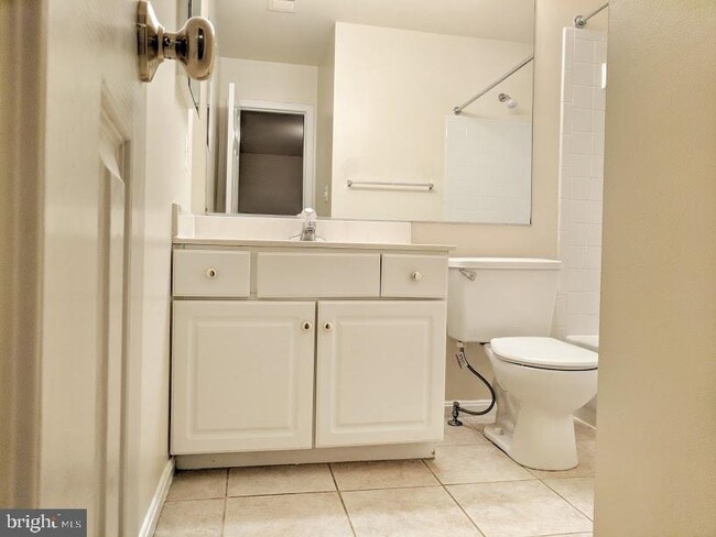 Building Photo - 6651 Kelsey Point Cir
