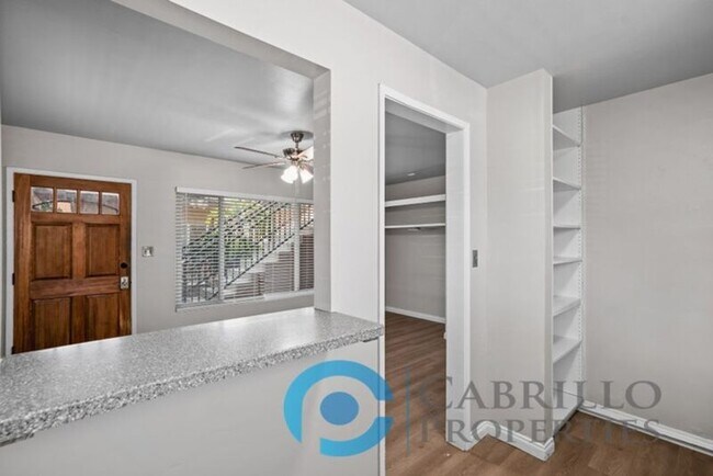 Building Photo - 2110 Bacon St