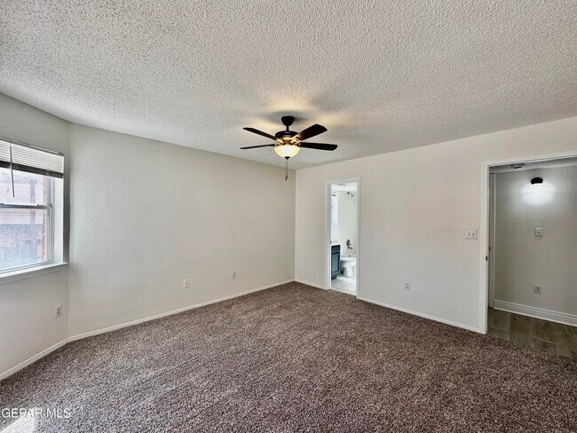 Building Photo - 12277 Red Sun Dr