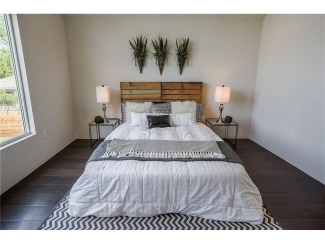 Building Photo - 1902 New York Ave