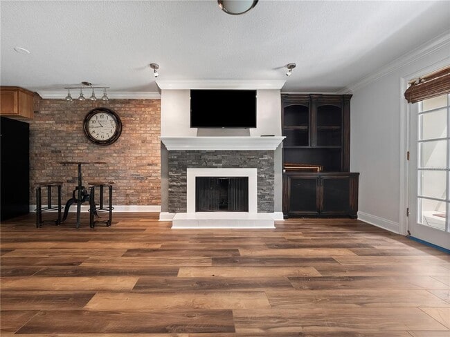 Building Photo - 210 Magnolia Rd