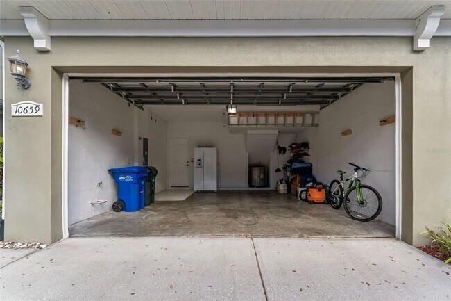 Building Photo - 10659 Whittington Ct