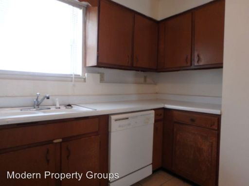 Building Photo - 211 Waugh St