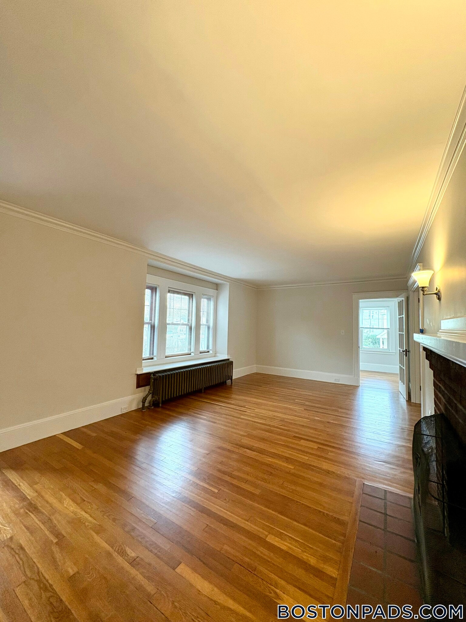 Building Photo - 17 Edgecliff Rd