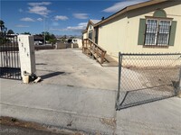 Building Photo - 4236 N Amethyst Ave
