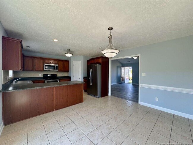 Building Photo - 231 Brightwood Dr