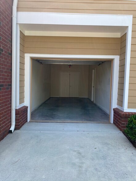 Building Photo - 15224 Coventry Ct Ln