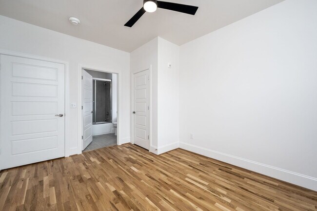 Building Photo - 3801 Lands End Ct