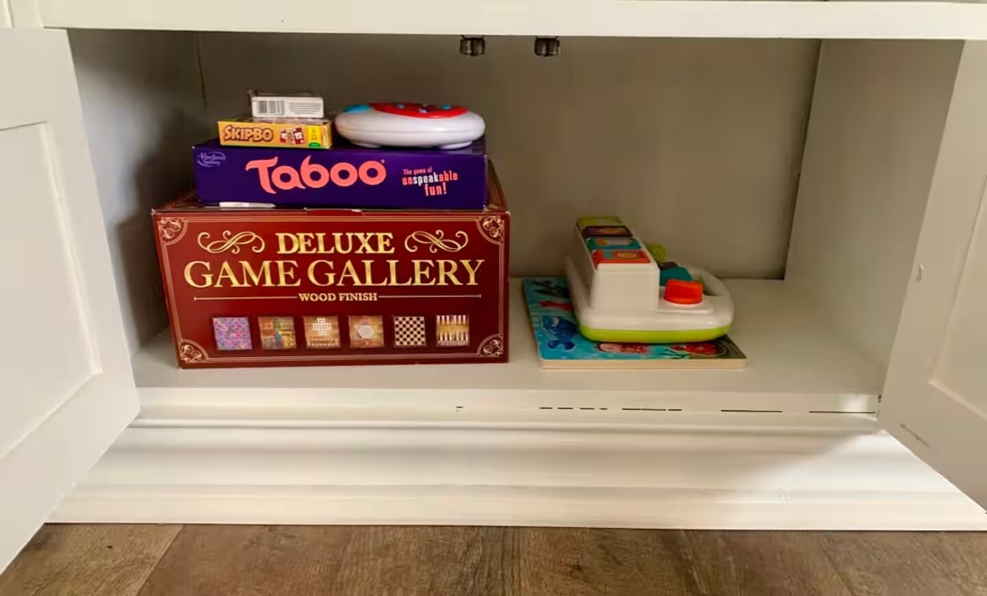 Building Photo - 1867 Avon Rd