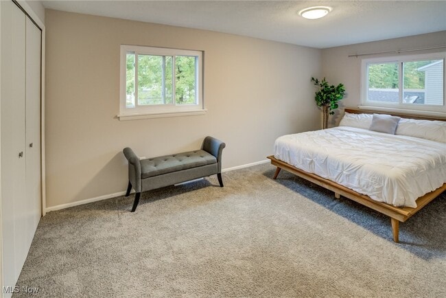 Building Photo - 38109 Poplar Dr