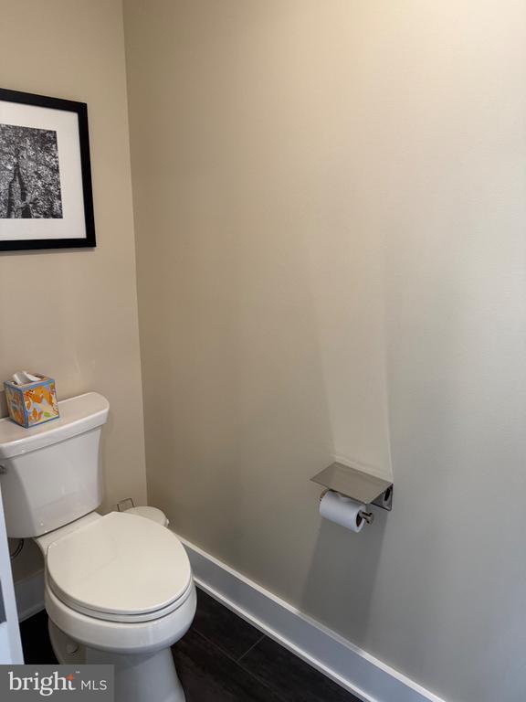 Building Photo - 1651 E Eyre St