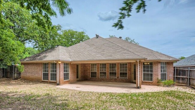 Building Photo - 5500 Archwood Ln
