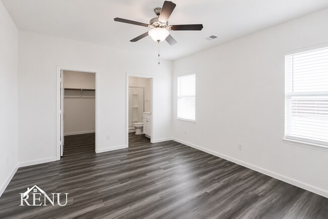 Building Photo - 6124 Harrah Ln