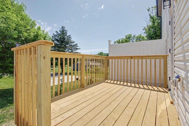 Building Photo - 7304 Bonnie Marie Wy