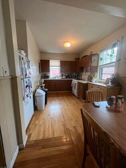 Primary Photo - 62 Bellvista Rd