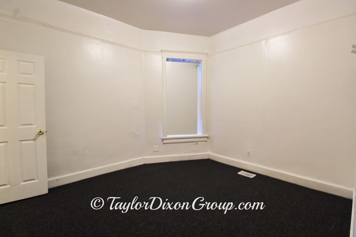 Building Photo - 4249 W Maypole Ave