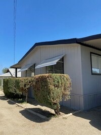 Building Photo - 2661 W Esplanade Ave
