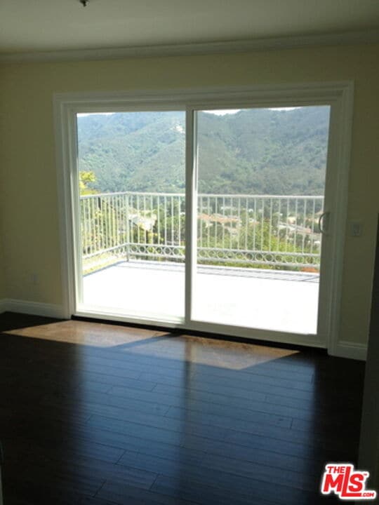 Building Photo - 17230 Avenida de la Herradura