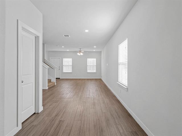 Building Photo - 9941 Ironhorse Dr