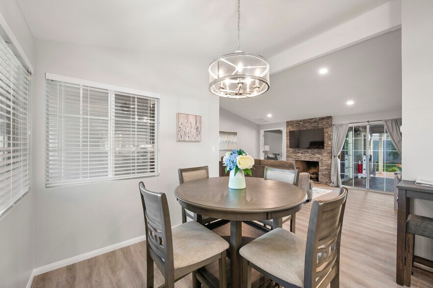 Building Photo - 3244 Marathon Drive