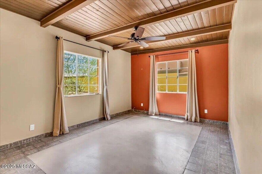 Building Photo - 722 N Palo Verde Blvd