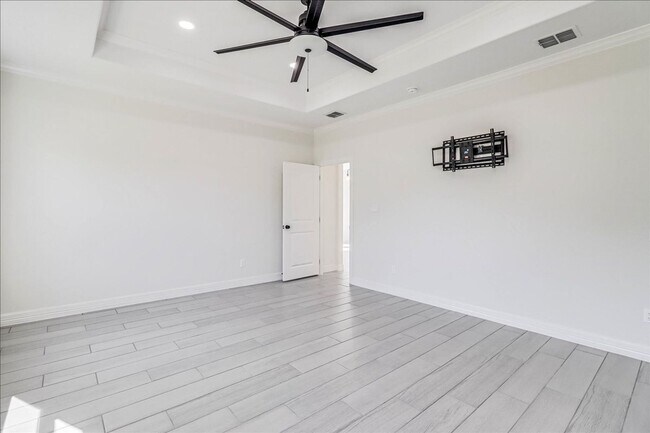 Building Photo - 4126 Azali Dr