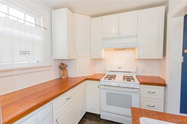 Building Photo - Great House for rent Maymont and Texas Beach area