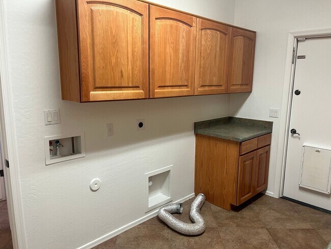 Building Photo - 14361 W Maui Ln