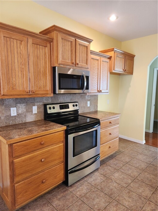 Building Photo - 4 Upwell Ln