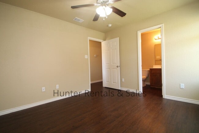 Building Photo - A Full Bathroom For Each Bedroom!!!