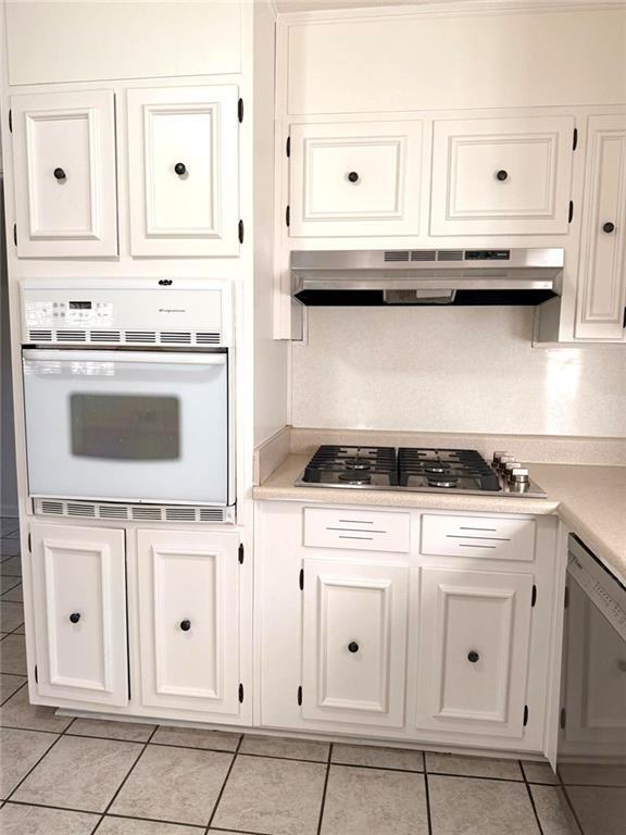 Building Photo - 4359 Parkview Dr