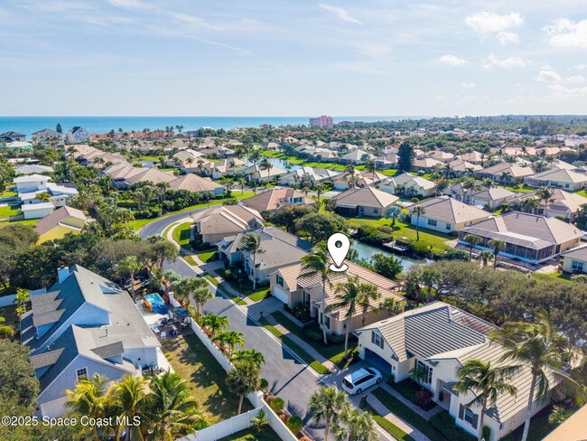 Building Photo - 379 Pentland Dr