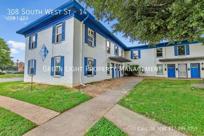 Building Photo - 308 S W St