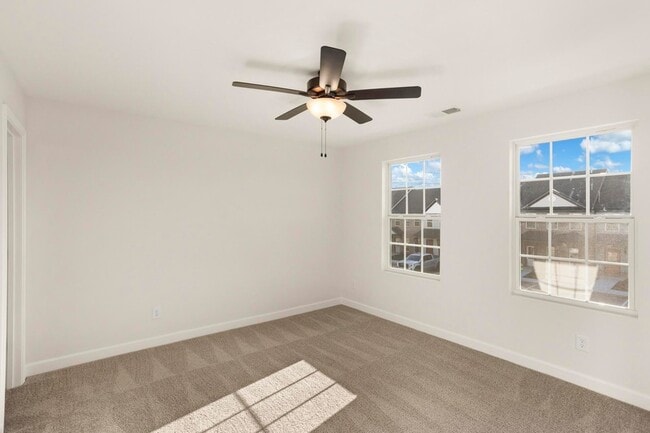 Building Photo - 505 Tappan Private Ln