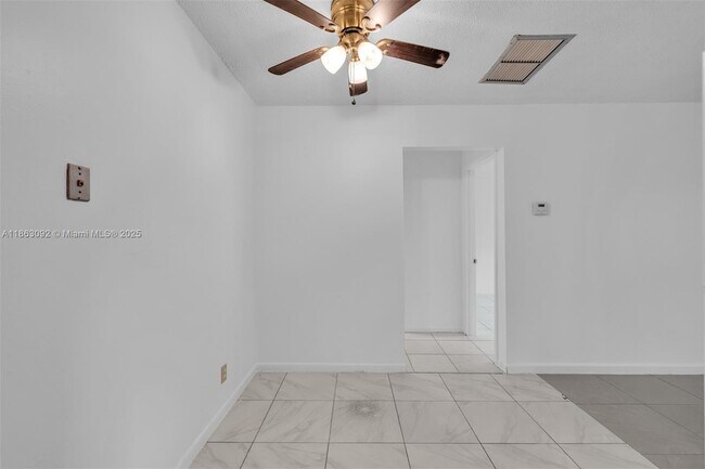 Building Photo - 1451 NW 19th St