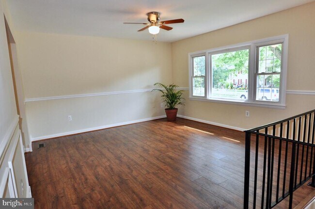 Building Photo - 13831 Delaney Rd