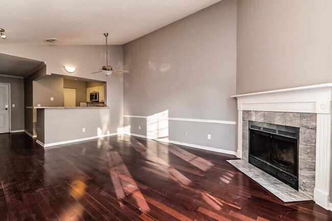 Building Photo - 905 Harbor House Dr. #8