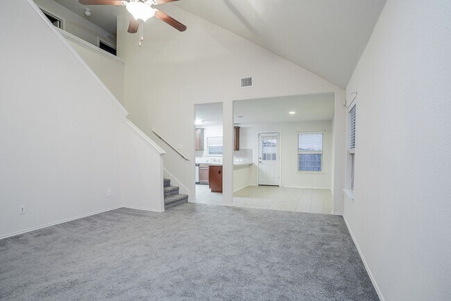 Building Photo - Beautiful 4/BR 2.5/BA Home with Incredible...