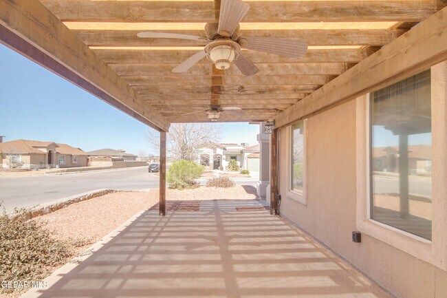 Building Photo - 14600 Christian Castle